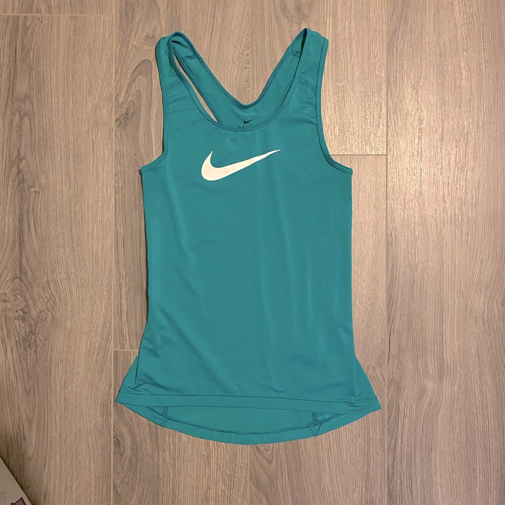 nike tank